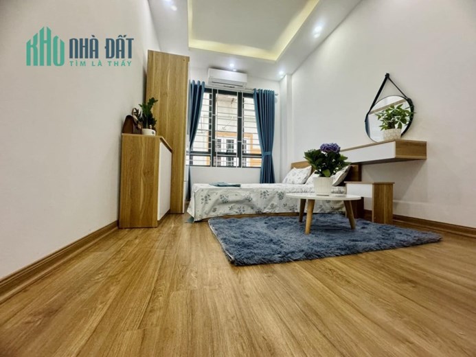 Bán nhà ngõ Trung Kính nhỏ, Cầu Giấy 33m2 giá 3.25 tỷ, 4 tầng, 3PN, MT 3m