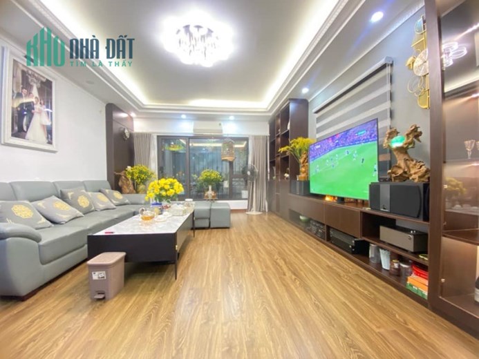 Bán nhà ngõ phố Âu Cơ, Tây Hồ 36m2 giá 3.25 tỷ, 5 tầng, 4PN, MT 3m