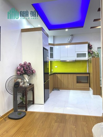 Bán nhà trong ngõ Láng Hạ, Đống Đa 32m2 giá 3.25 tỷ, 4 tầng, 3PN, MT 3m