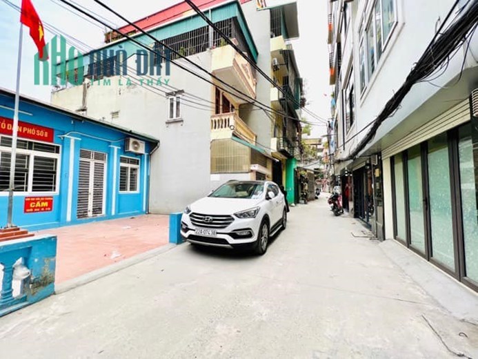 Bán nhà ngõ Nguyễn Chí Thanh, Đống Đa 30m2 4 tầng, giá 3.4 tỷ, 3PN, MT 3m