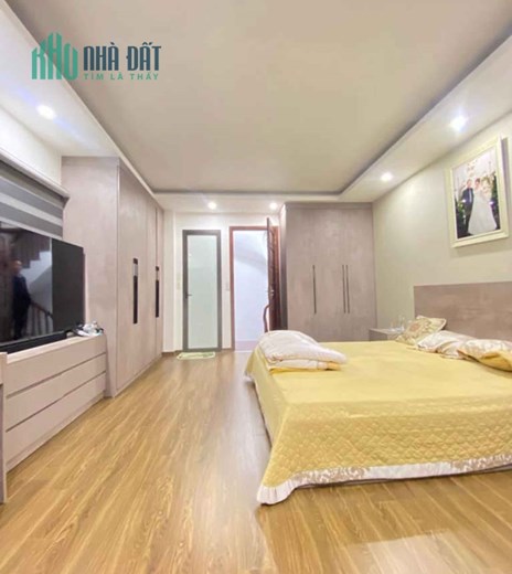 Bán nhà ngõ Tây Sơn, Đống Đa 37m2 giá 3.95 tỷ, 5 tầng, 4PN, MT 3.1m