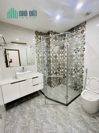 Bán nhà ngõ Chủa Bộc, Đống Đa 31m2 giá 3.25 tỷ, 4 tầng, 3PN, MT 3.2m