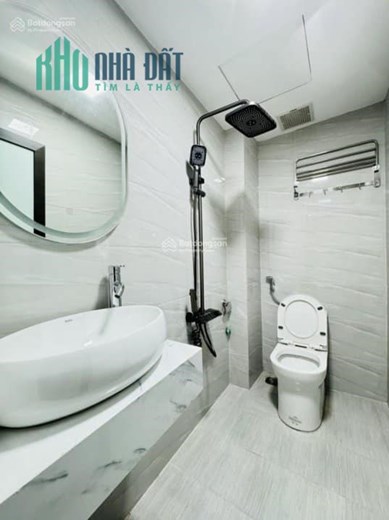 Bán nhà ngõ Chủa Bộc, Đống Đa 31m2 giá 3.25 tỷ, 4 tầng, 3PN, MT 3.2m