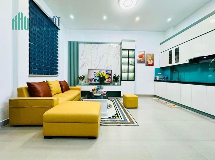 Bán nhà ngõ Thái Hà, Đống Đa 32.45m2 giá 3.75 tỷ, 4 tầng, 3PN, MT 2.95m
