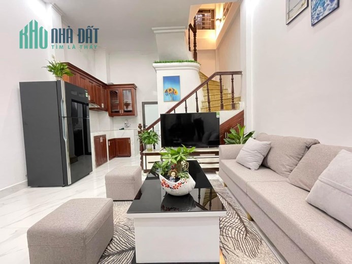 Bán nhà ngõ Vương Thừa Vũ, Thanh Xuân 33m2 giá 3.1 tỷ, 3 tầng, MT 3m