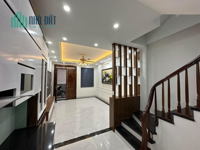 Bán nhà ngõ Nguyễn Trãi, Thanh Xuân 36m2 giá 3.75 tỷ, 5 tầng, 3PN, MT 3m
