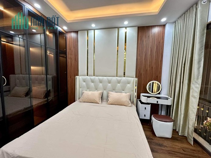 Bán nhà ngõ Minh Khai, Hai Bà Trưng 36m2 giá 3.25 tỷ, 5 tầng, 4PN, MT 3m