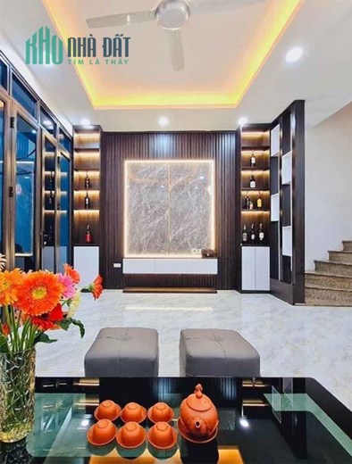 Bán nhà ngõ Thanh Nhàn, Hai Bà Trưng 30m2 giá 3.05 tỷ, 4 tầng, 3PN, MT 3m