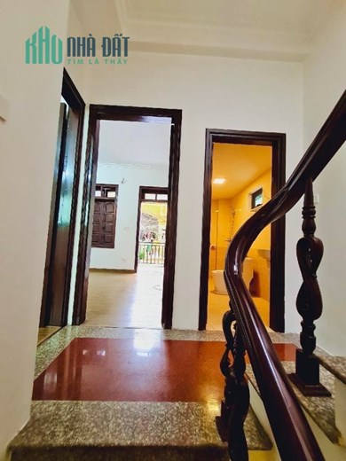 Bán nhà ngõ Thanh Nhàn, Hai Bà Trưng 30m2 giá 3.05 tỷ, 4 tầng, 3PN, MT 3m