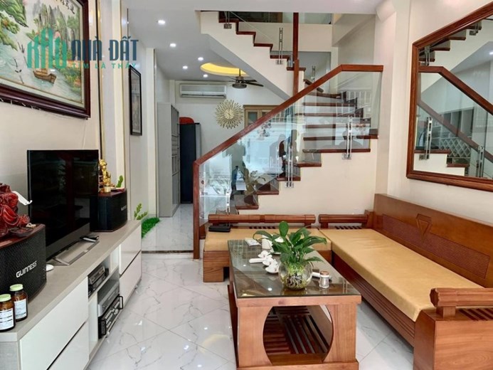 Bán nhà ngõ Tam Trinh, Hoàng Mai 30m2 giá 3.15 tỷ, 4 tầng, 3PN, MT 3m