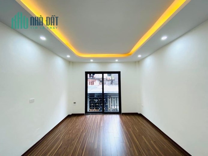 Bán nhà ngõ Hoàng Mai, Q.Hoàng Mai 37m2 giá 3.75 tỷ, 5 tầng, 4PN, MT 3m