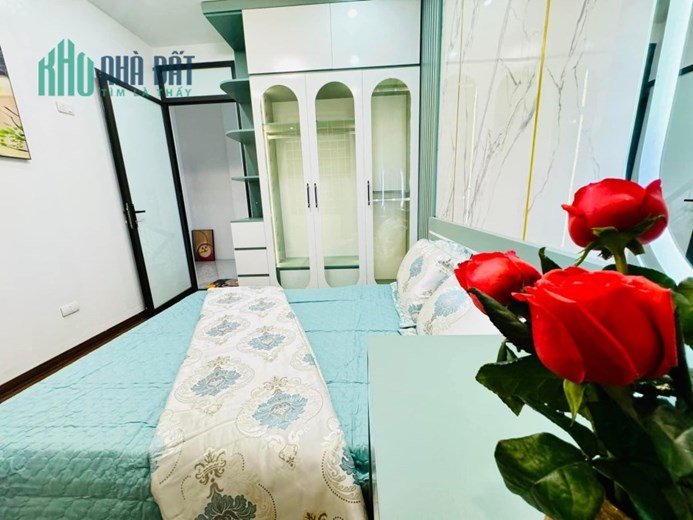 Ban nhà trong ngõ Kim Mã, Ba Đình 36m2 giá 3.85 tỷ, 5 tầng, 4PN, MT 3m