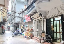 Bán nhà ngõ Đê La Thành, Ba Đình 33m2 giá 3.45 tỷ, 4 tầng, 3PN, MT 3m