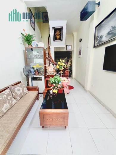 Bán nhà ngõ Đê La Thành, Ba Đình 33m2 giá 3.45 tỷ, 4 tầng, 3PN, MT 3m