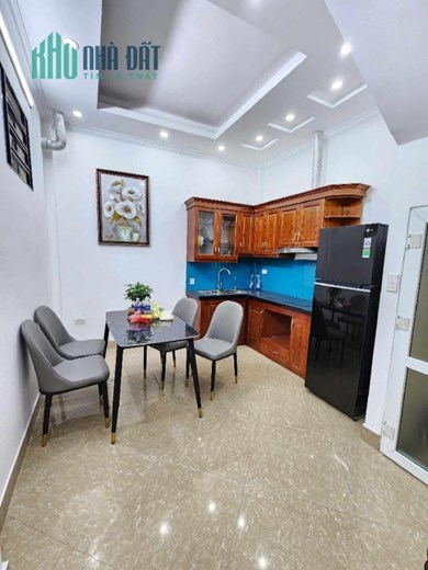Bán nhà ngõ Lê Đức Thọ, Nam Từ Liêm 42m2 giá 4.15 tỷ, 5 tầng, 4PN, MT 3m