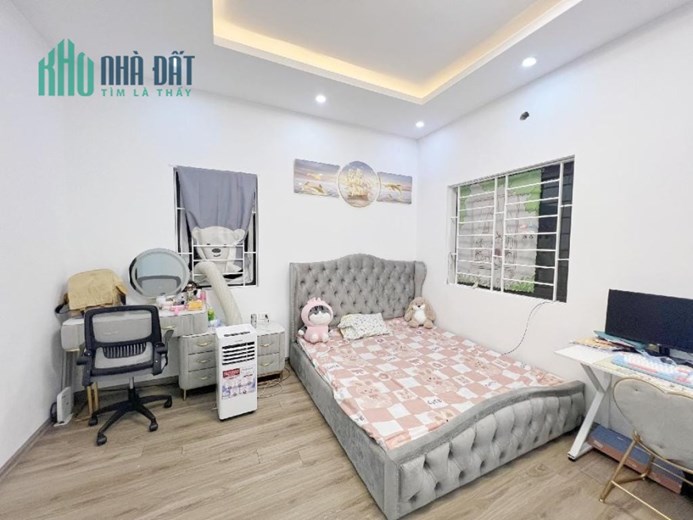 Bán nhà ngõ Phạm Hùng, Nam Từ Liêm 42m2 giá 4.15 tỷ, 5 tầng, 4PN, MT 3m