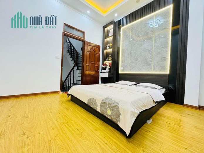 Bán nhà ngõ Bà Triệu, Hà Đông 42m2 giá 4.15 tỷ, 5 tầng, 4PN, MT 3m