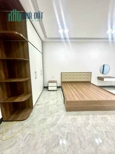 Bán nhà ngõ Xuân Thủy, Cầu Giấy 48m2 giá 4.95 tỷ, 5 tầng, 4PN, MT 3m