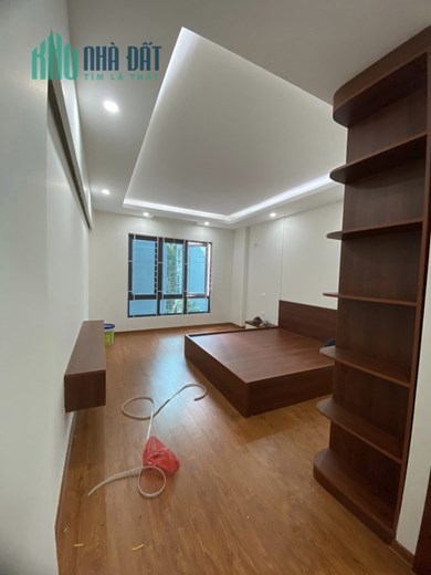 Bán nhà ngõ Pháo Đài Láng, Đống Đa 42m2 giá 4.55 tỷ, 5 tầng, 4PN, MT 3m