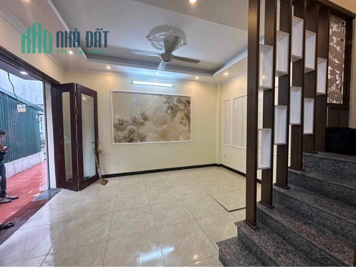 Bán nhà ngõ Trường Chinh, Đống Đa 48m2 giá 4.75 tỷ, 5 tầng, 4PN, MT 4m