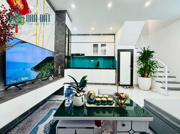 Bán nhà ngõ Hoàng Văn Thái, Thanh Xuân 48m2 giá 4.95 tỷ, 5 tầng, 4PN, MT 4m