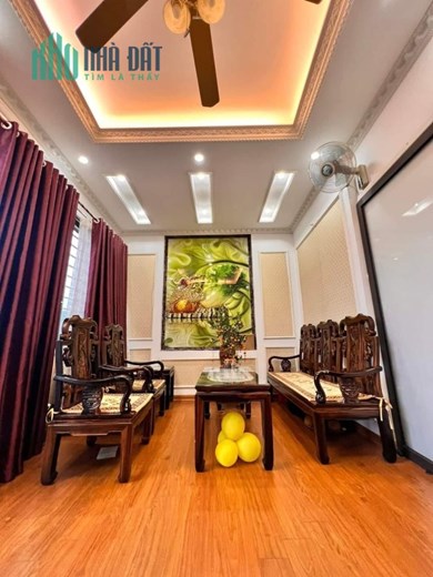Bán nhà ngõ Lê Văn Lương, Thanh Xuân 42m2 giá 4.35 tỷ, 5 tầng, 4PN, MT 3m