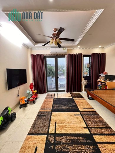 Bán nhà ngõ Lê Văn Lương, Thanh Xuân 42m2 giá 4.35 tỷ, 5 tầng, 4PN, MT 3m