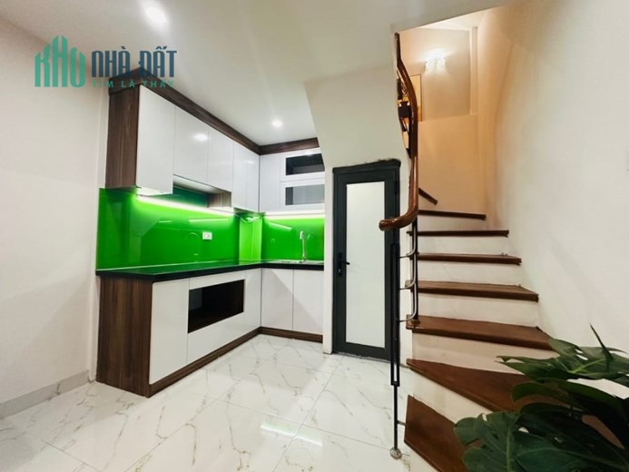 Bán nhà ngõ Bạch Mai, Hai Bà Trưng 42m2 giá 4.45 tỷ, 5 tầng, 4PN, MT 3m