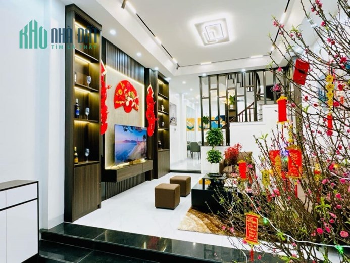 Bán nhà ngõ Lê Trọng Tấn, Hoàng Mai 45.5m2 giá 4.85 tỷ, 5 tầng, 4PN, MT 3.5m