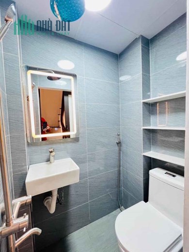 Bán nhà ngõ Giảng Võ, Ba Đình 42m2 giá 4.35 tỷ, 5 tầng, 4PN, MT 3m