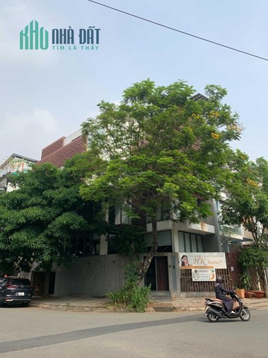 Thông tin thật - Góc 2MT Nguyễn Văn Hưởng P. Thảo Điền Q. 2 - 18x24m 291m2 - bán 30 tỷ