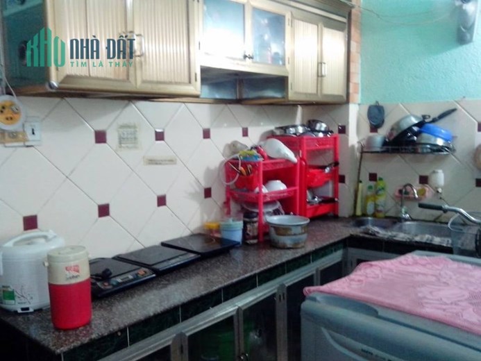 Phòng trọ cho thuê có máy lạnh , có máy giặt , 4 Cửa Sổ Lớn, thoáng mát , ánh sáng tự nhiên.