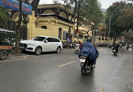 Siêu Vip, Bán Nhà Cửa Bắc, 62M, 4 Tầng, Mặt Tiền Rộng, Hướng Nam, Thoáng Mát, Ngõ Ô Tô, 18.4 Tỷ
