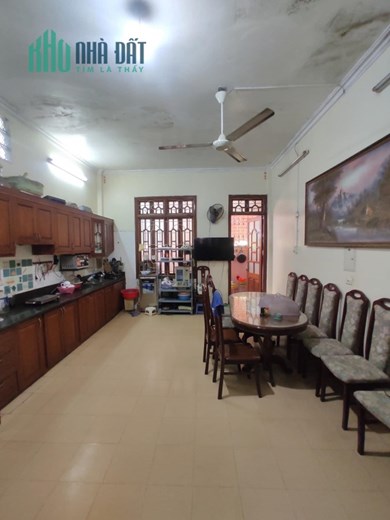NHÀ phố Kim Đồng 50m2x5 Tầng, MT4m, Gần Hồ, Nhà Đẹp, Tặng Nội Thất, SĐCC, Giá 7.95 tỷ có TL