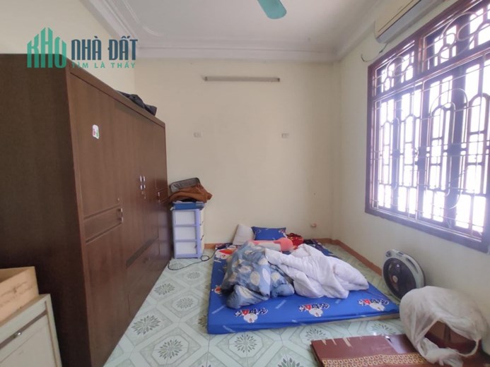 NHÀ phố Kim Đồng 50m2x5 Tầng, MT4m, Gần Hồ, Nhà Đẹp, Tặng Nội Thất, SĐCC, Giá 7.95 tỷ có TL