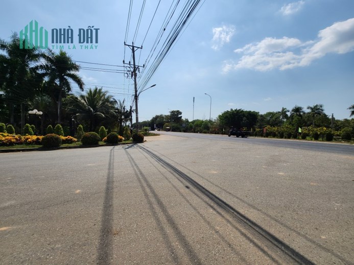 BÁN XƯỞNG SẢN XUẤT MỚI 3052M2 KCN ĐỨC HÒA 3 HUYỆN ĐỨC HÒA LONG AN.