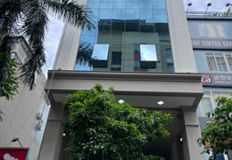 Cho Thuê Tòa VP 9 Tầng Xây Mới Mặt Phố Dịch Vọng Hậu. DT 130m2. MT 8m. Giá 180Tr/th