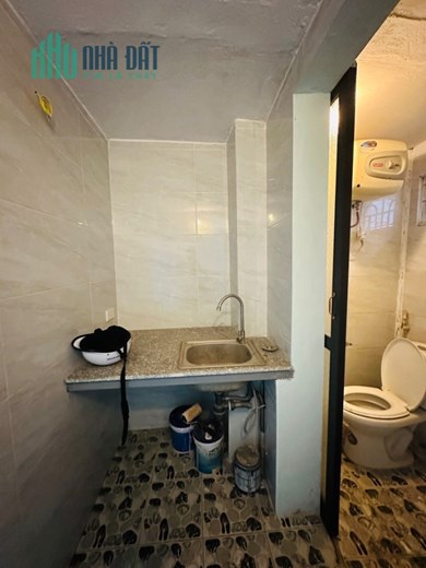 MẶT NGÕ THÔNG KINH DOANH, 3 BƯỚC RA HỒ ĐẦM TRÒN – Nhà 4 tầng 135 Đội Cấn 21m chỉ 2.5 tỷ