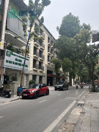 Bán ngay nhà mặt phố Lý Nam Đế: 46m, 5 tầng, mặt tiền rộng 3m. Giá chỉ 11.5 tỷ