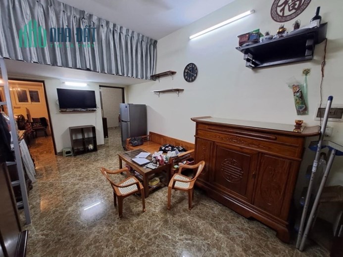 Quán Thánh CĂN HỘ TẦNG 1, NGÕ ĐẸP NHÀ ĐẸP – 50M  chỉ 2.35 tỷ - SÂN RỘNG THOÁNG SẠCH