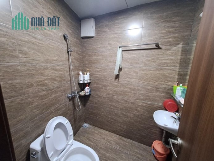 Quán Thánh CĂN HỘ TẦNG 1, NGÕ ĐẸP NHÀ ĐẸP – 50M  chỉ 2.35 tỷ - SÂN RỘNG THOÁNG SẠCH