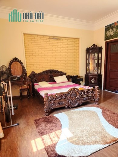 Tuyệt Phẩm- Nguyễn Văn Cừ- Phân Lô-Ô Tô Tránh- Trung Tâm- Sầm Uất-Tiện Ích- Hiếm Đẹp- 81m2- 13 Tỷ