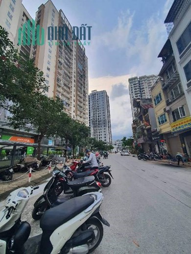 Tuyệt Phẩm- Nhà Phố- Nguyễn Sơn- Ô Tô Tránh- Lô Góc- Trung Tâm- Kinh Doanh- Tiện Ích- 95m2- 15,8 Tỷ