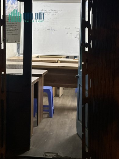 Nhà 4 Tầng Phố Quán Sứ: Sân Đá Bóng, Yên Tĩnh, An Ninh Đỉnh Chỉ 12.8 Tỷ.