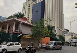 Đầu Tư Cho Tương Lai: Nhà Khu Biệt Lập Phố Hồng Hà, 70m, 4 Tầng, Chỉ Cách Hồ Gươm Ba Bước