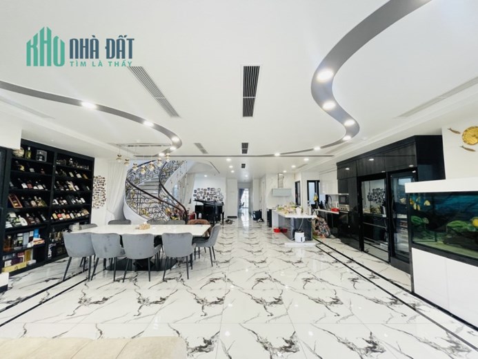 NHÀ ĐẸP- BA ĐÌNH - ĐẤT QUAN- Doanh Thu gần 5 tỷ/ năm- ĐẦU TƯ SIÊU LỢI NHUẬN DT 300m2*10 Tầng