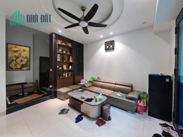 7 TẦNG THANG MÁY phố Thợ Nhuộm 40m chỉ 12.7 tỷ - GẦN PHỐ, NHÀ MỚI ĐẸP, MẶT TIỀN RỘNG SÁNG