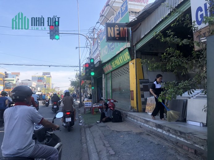 MB Kho xưởng 1600m2 Hà Huy Giáp Quận 12