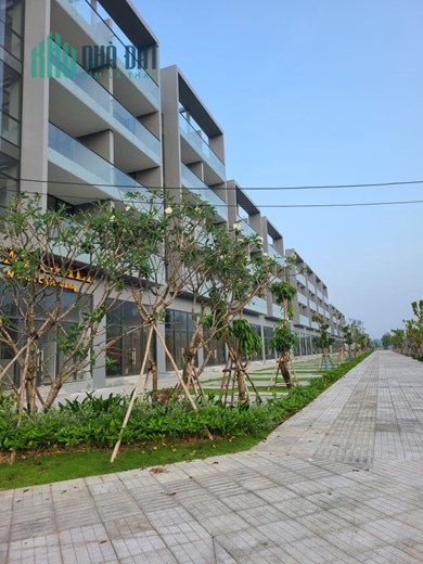 Cần bán Shophouse Biển 2 mặt tiền 205m2 Tổ Hợp Nghỉ Dưỡng & Giải Trí L'Aurora Phú Yên