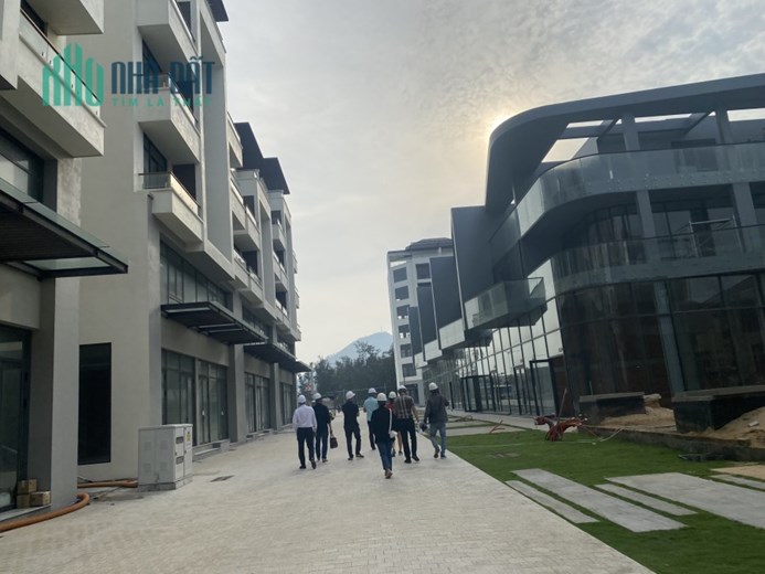 Cần bán Shophouse Biển 2 mặt tiền 205m2 Tổ Hợp Nghỉ Dưỡng & Giải Trí L'Aurora Phú Yên